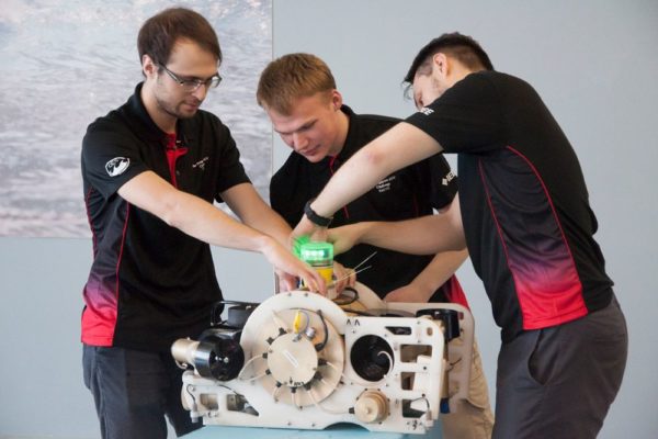 Робототехники ДВФУ и ДВО РАН заняли второе место в чемпионате RoboSub-2017 в Сан-Диего