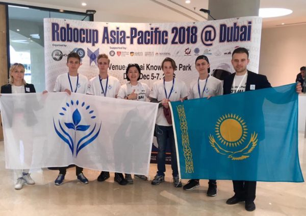 Команда «STEAM RoboClub» города Караганды, приняла участие и заняла третье место в категории "RoboCup Junior OnStage"